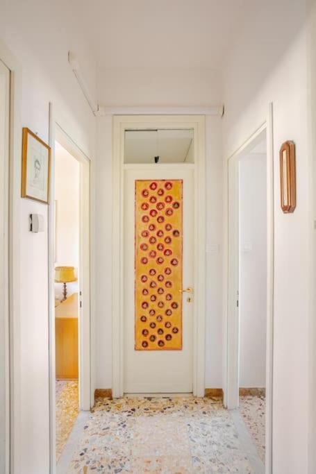 Casa Al Mare - Lido Apartment แตร์ราชินา ภายนอก รูปภาพ