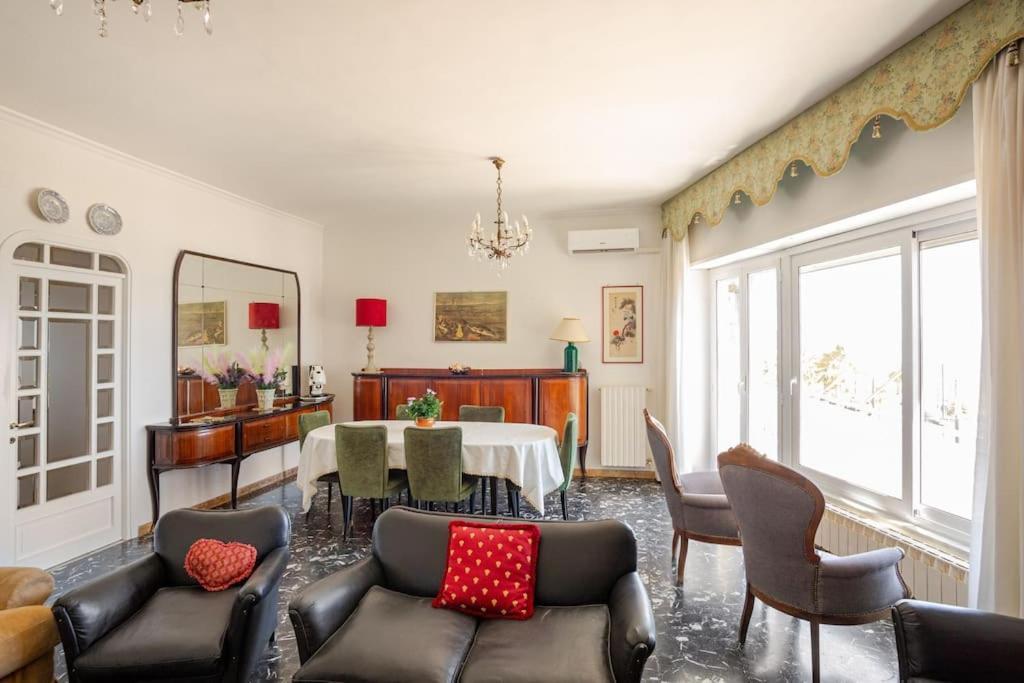 Casa Al Mare - Lido Apartment แตร์ราชินา ภายนอก รูปภาพ