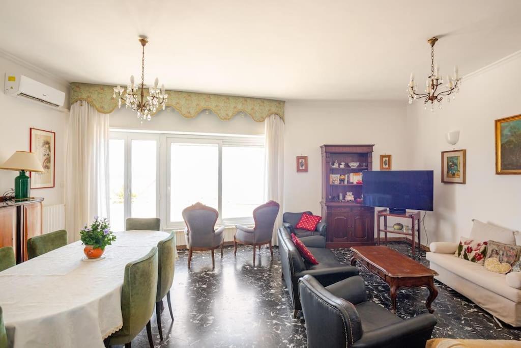 Casa Al Mare - Lido Apartment แตร์ราชินา ภายนอก รูปภาพ