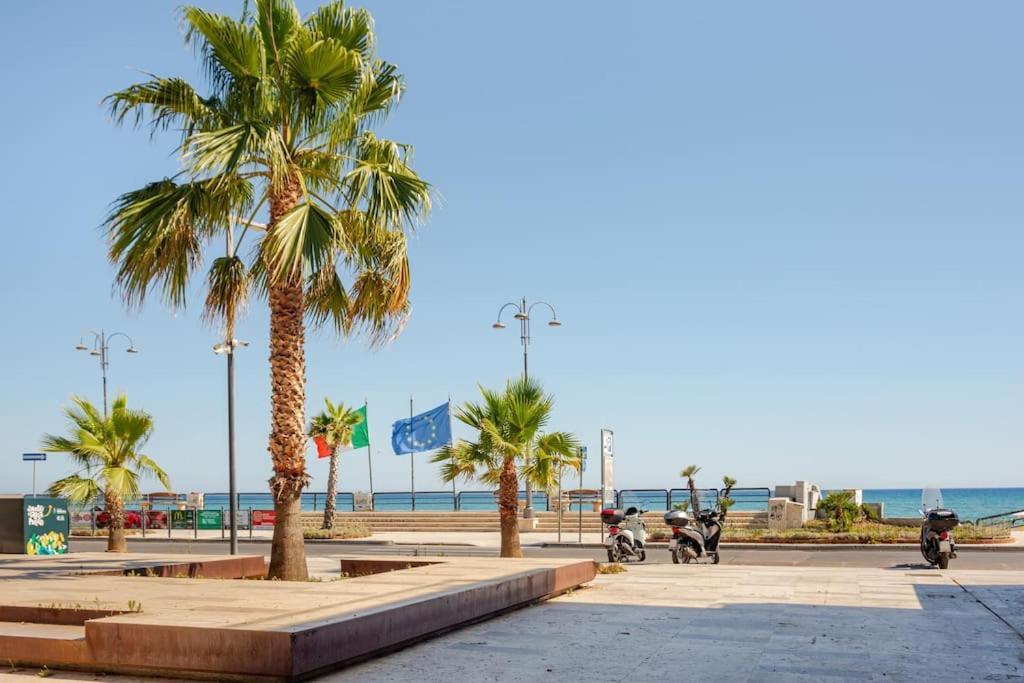 Casa Al Mare - Lido Apartment แตร์ราชินา ภายนอก รูปภาพ